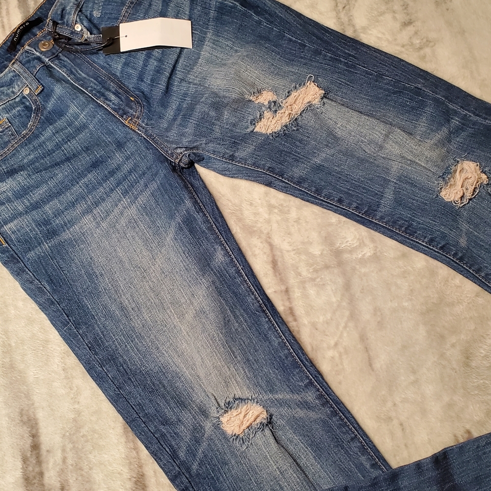 Numero Torn Blue Jeans - Picture 7 of 15